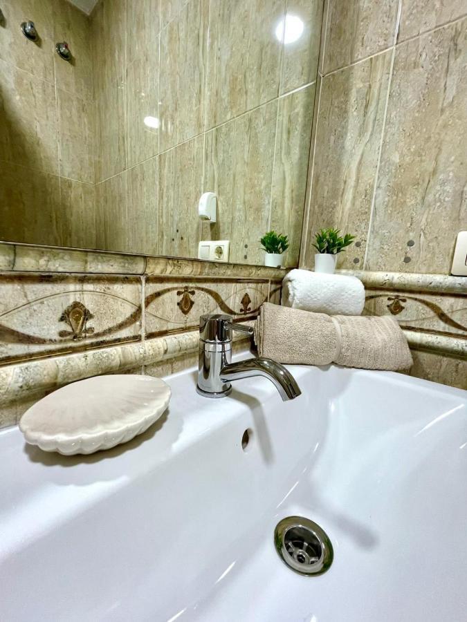 Gatu Villa Gadir, Preferente Mayores De 25 Anos Y Familias Cádiz Eksteriør bilde